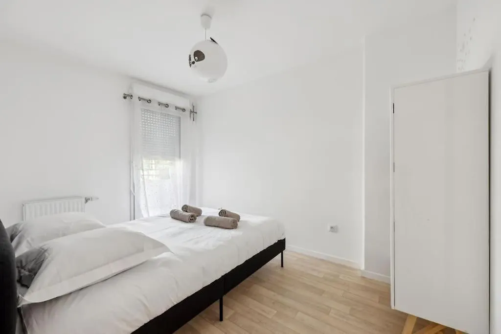 Direct Access To Paris - 6 Guests Apartment Villejuif 0*,