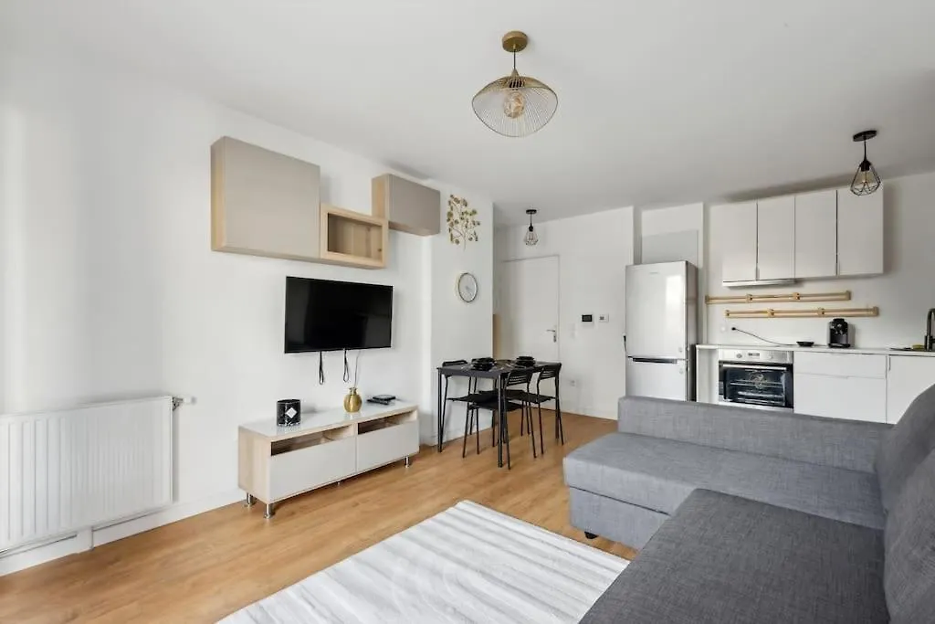 Direct Access To Paris - 6 Guests Apartment Villejuif