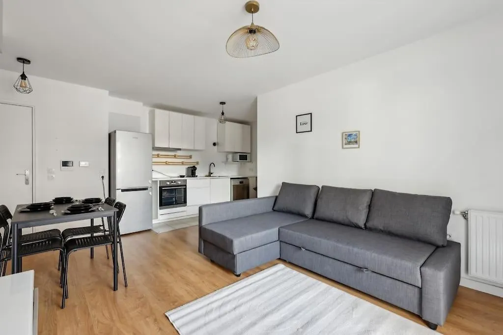 Direct Access To Paris - 6 Guests Apartment Villejuif France
