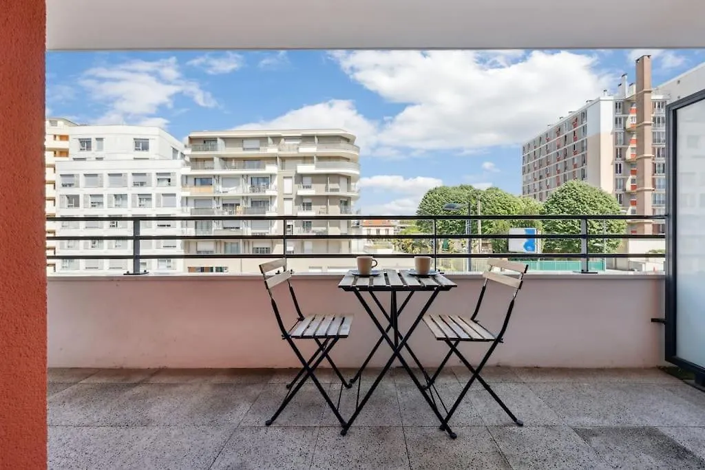 Direct Access To Paris - 6 Guests Apartment Villejuif